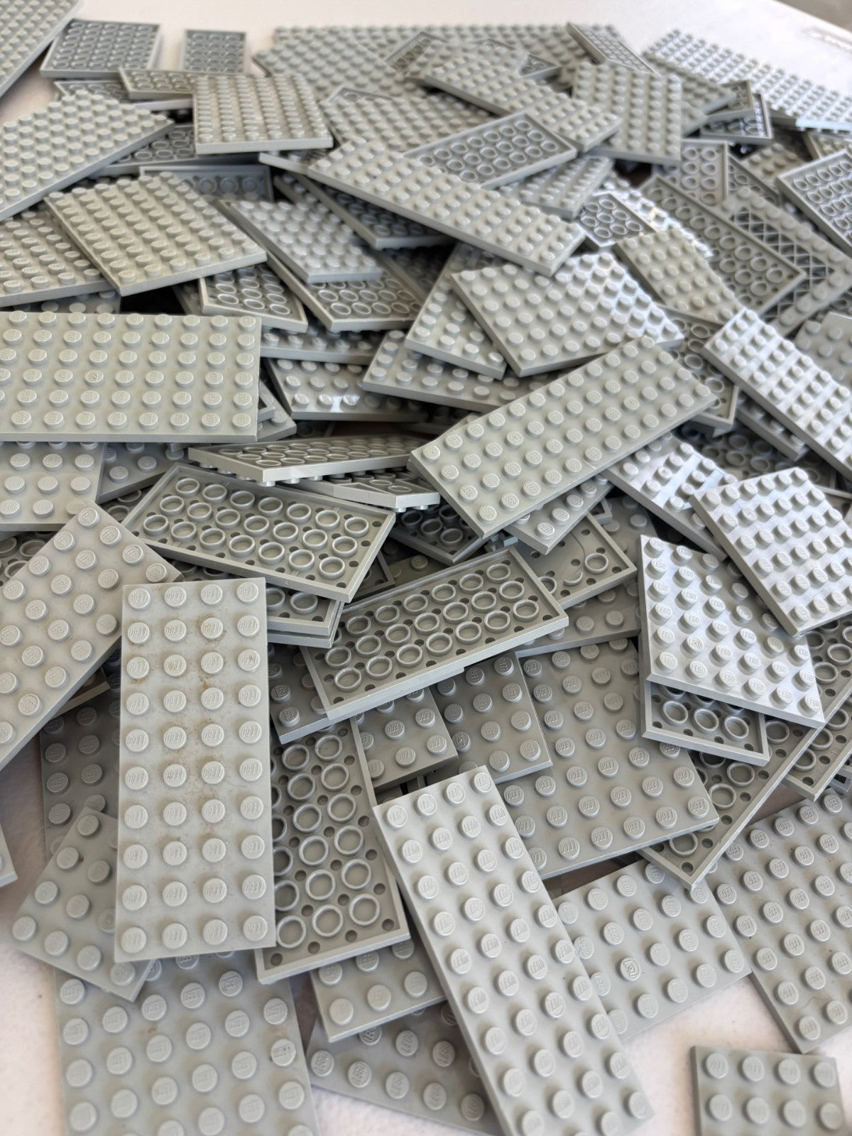 SHIPS FREE!! Lot of 25 LEGO OLD LIGHT GRAY Random Size Baseplates Base Plates