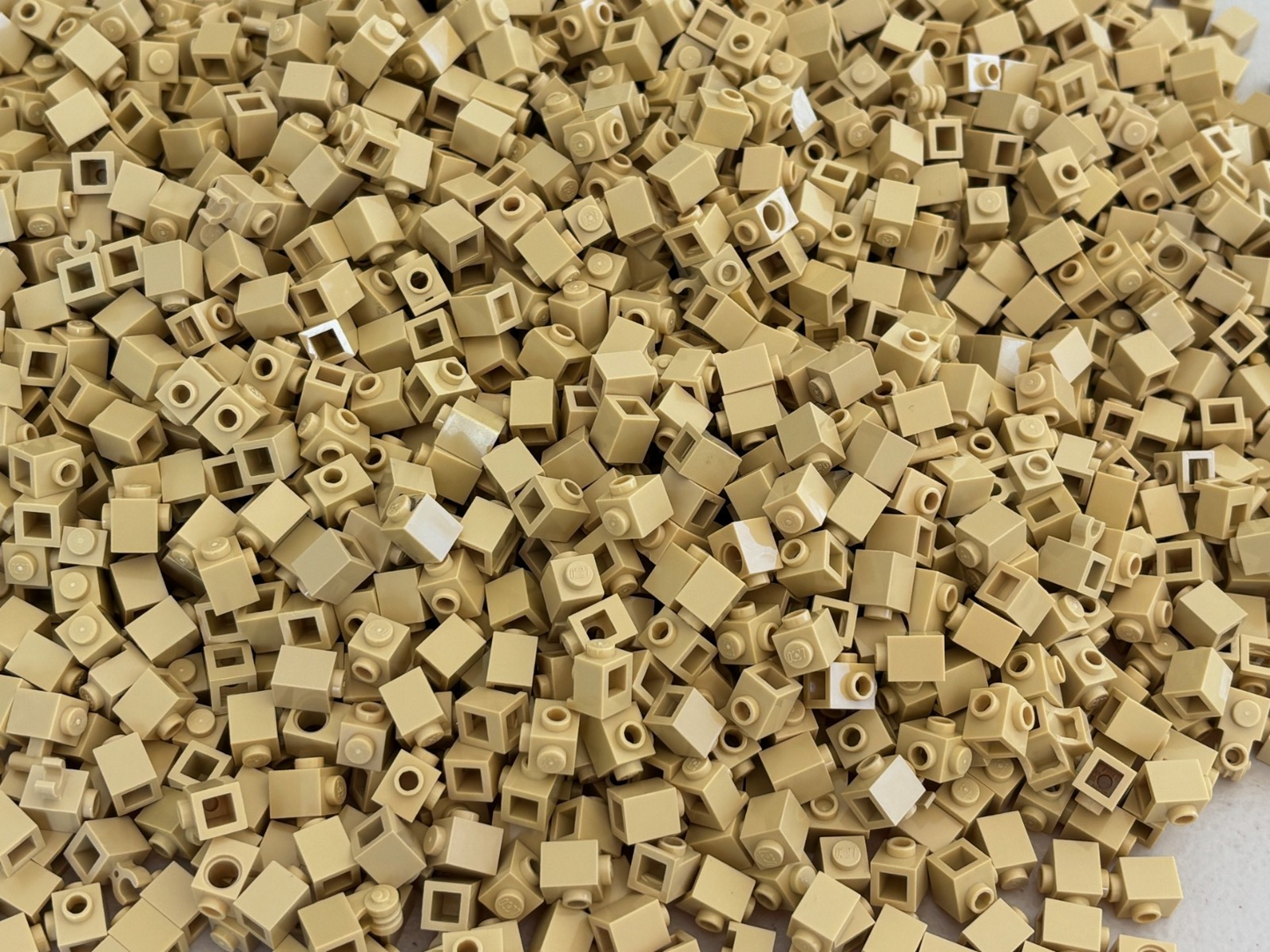 SHIPS FREE!! LEGO HUGE LOT 200 TAN 1x1 Brick Mixed Type 1x1 Bricks