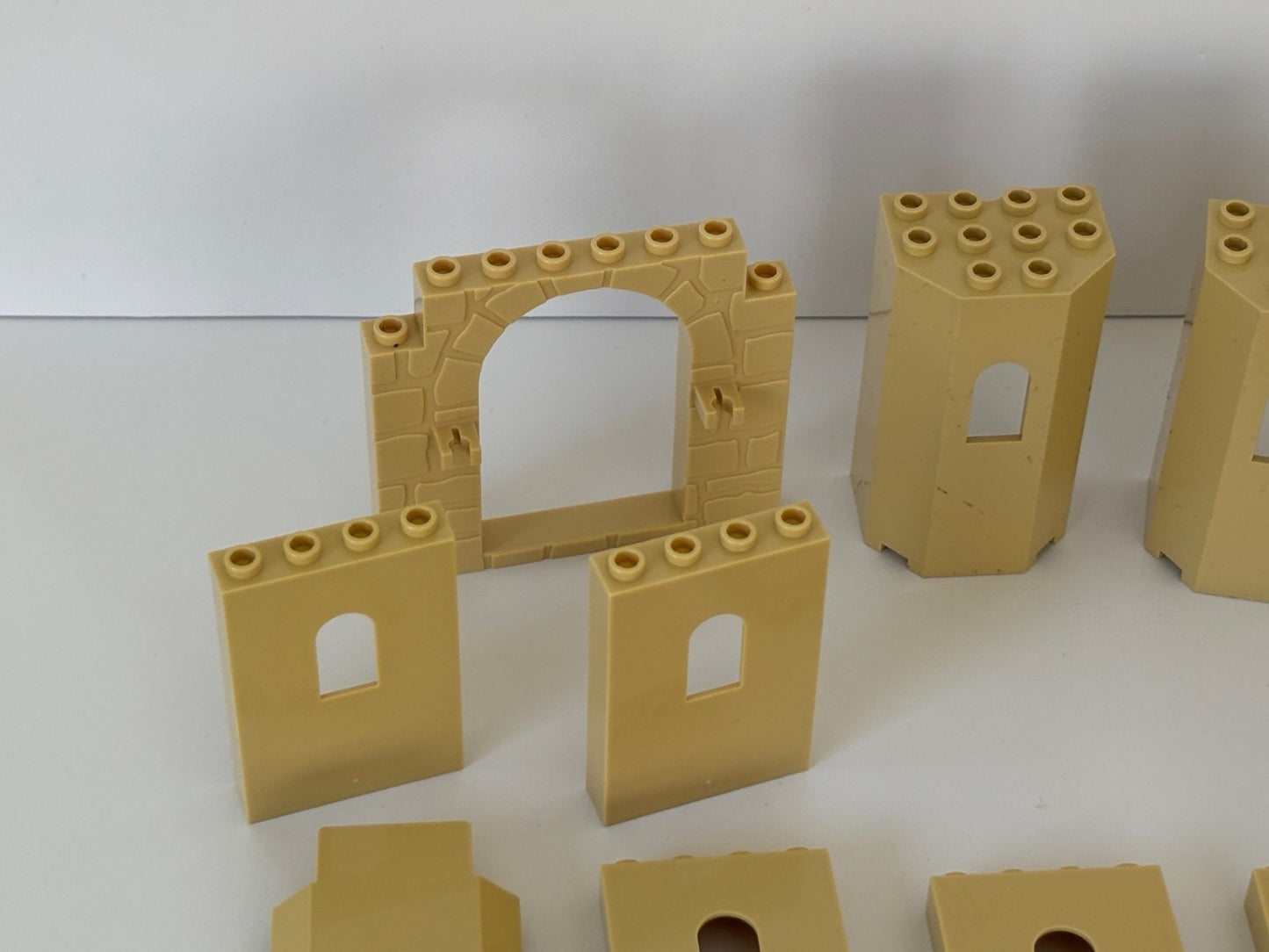 LEGO Tan Castle Walls Windows Panels Lurp Rock Wall Parts Lot of 19 (Lot B)