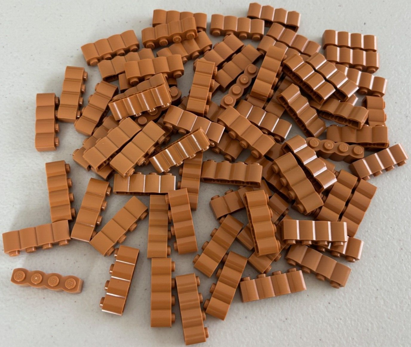 SHIPS FREE!! LEGO MEDIUM NOUGAT Brick 1 x 4 with Log Profile 30137 LOT of 25