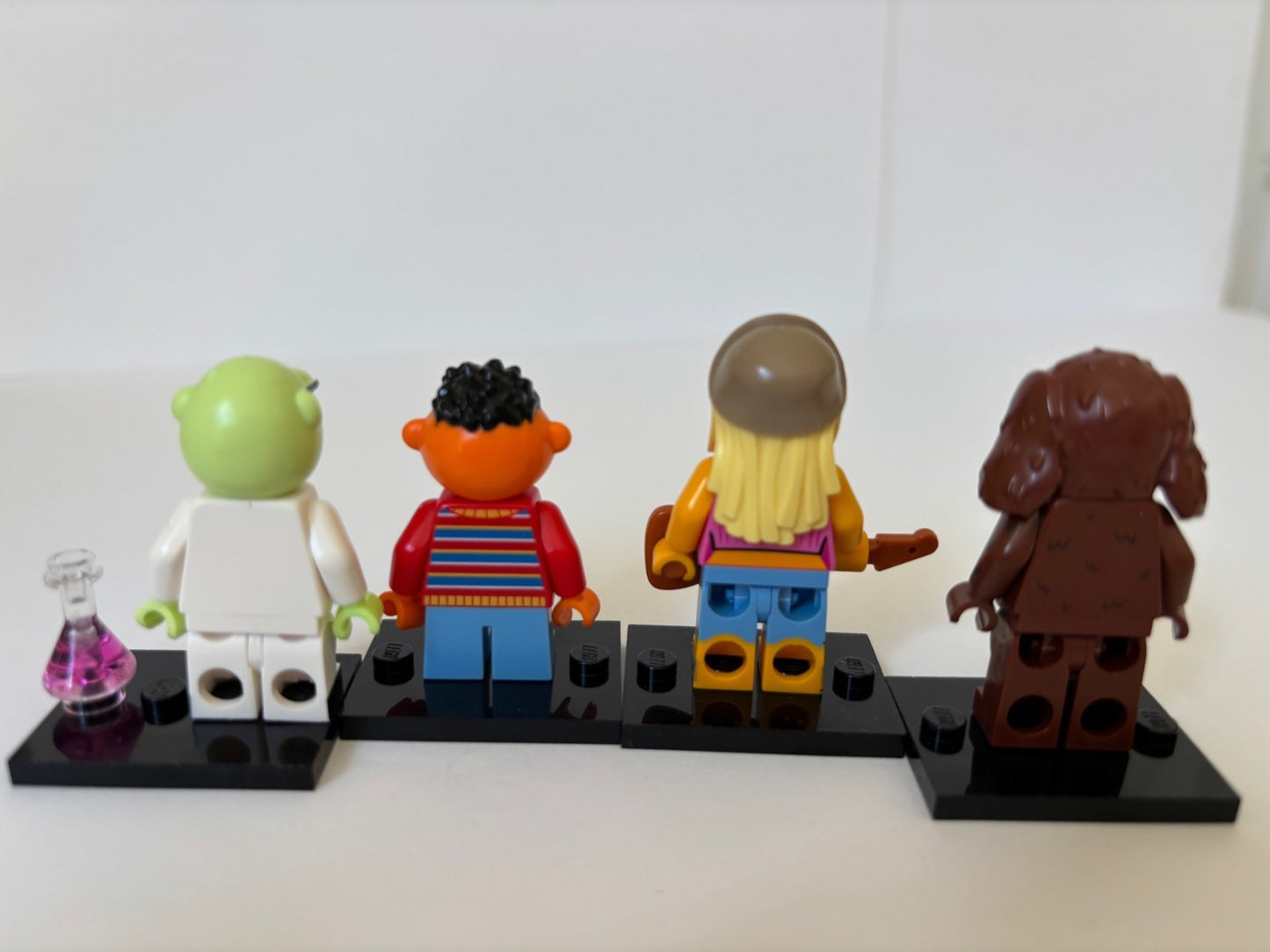 LEGO Minifigures The Muppets Series Disney Lot of 4 Rowlf Janice Ernie Bunson