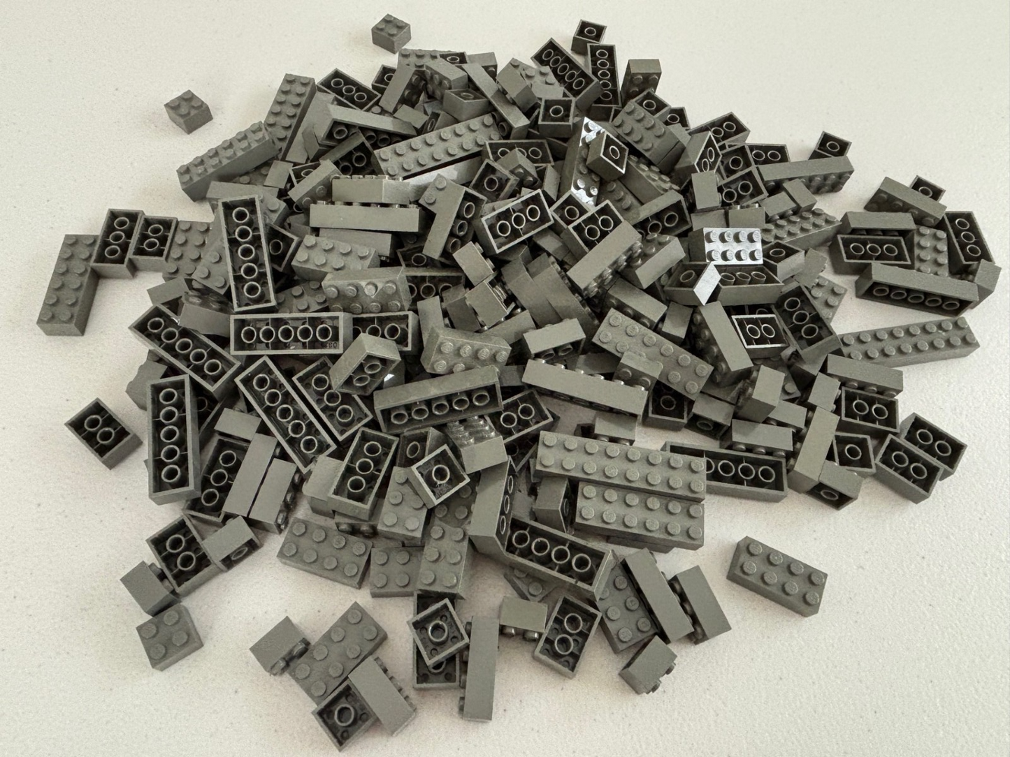 SHIPS FREE! LEGO LOT OF 30 OLD DARK GRAY 2x2 2x3 2x4 2x6 etc BIG BRICK 2456