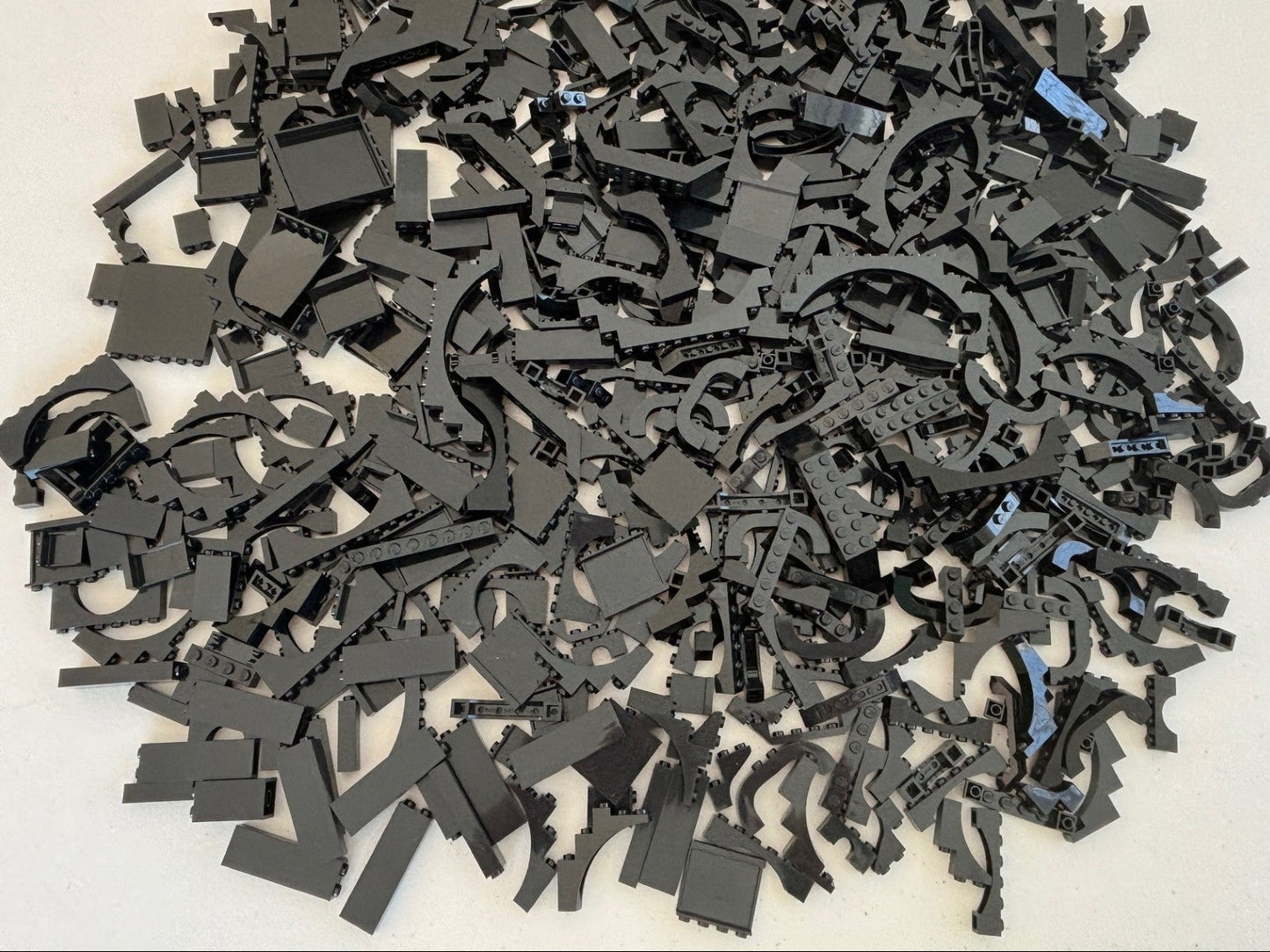 LEGO Lot of 50 Black Castle Random Mix Arches Wall Panels Bricks Pillars