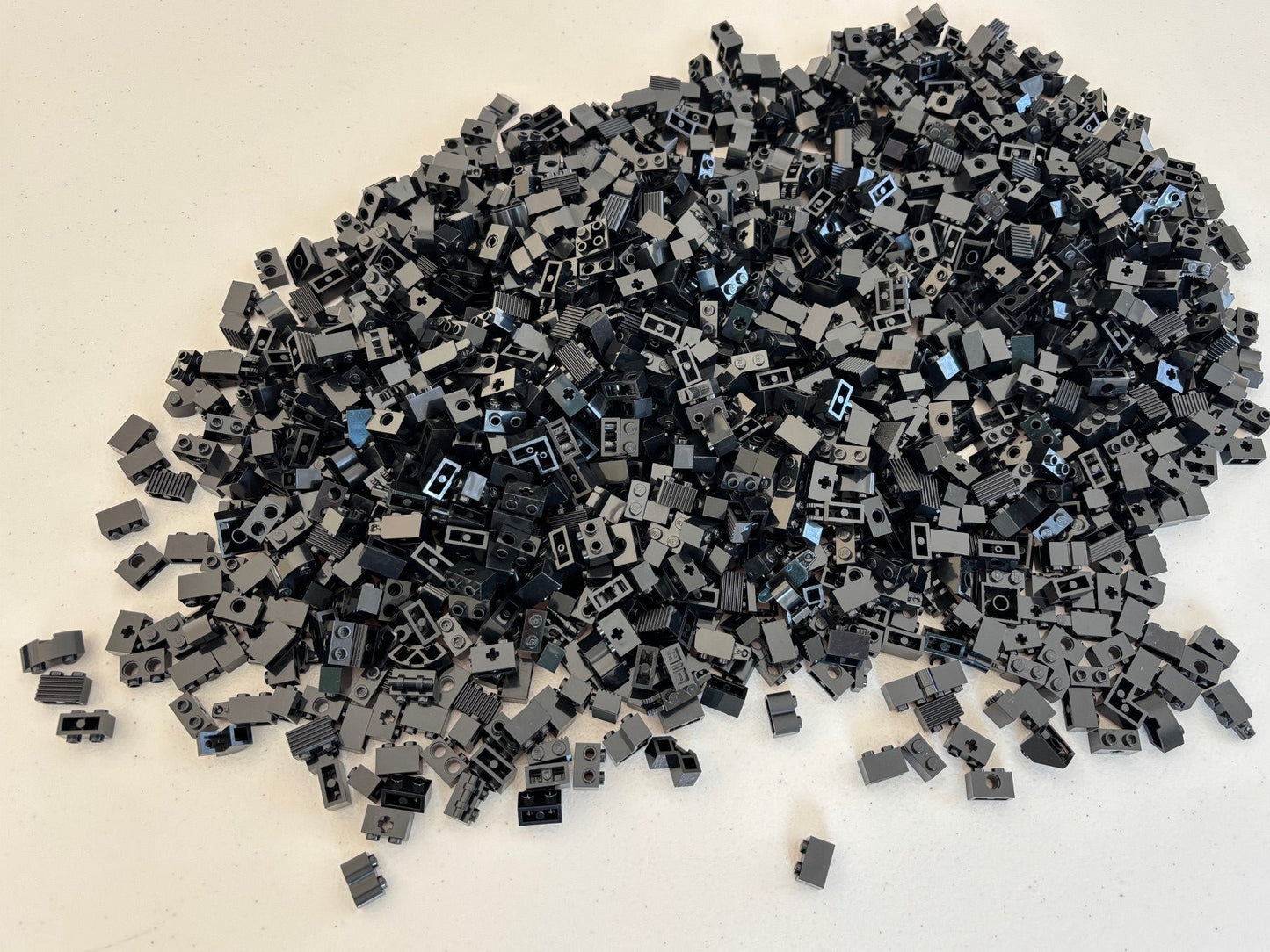 LEGO BLACK BRICK 1X2 MIXED TYPE LOT OF 200 MASONRY LOG GRILL CASTLE