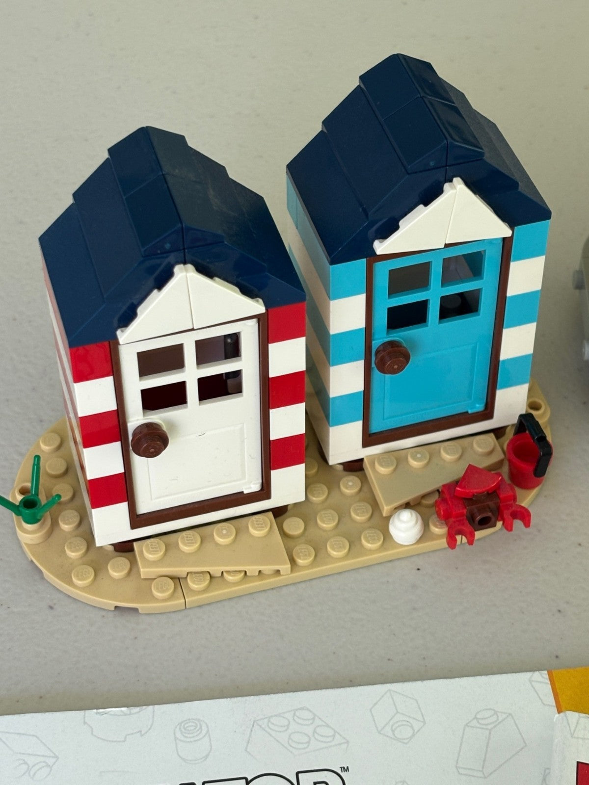 LEGO 31138 Creator 3-in-1 Beach Camper Van incomplete 