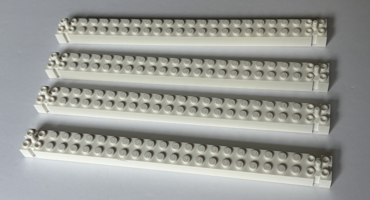 LEGO Brick 2x24 with Pegs and Indents on Ends [47122] White Lot of 4