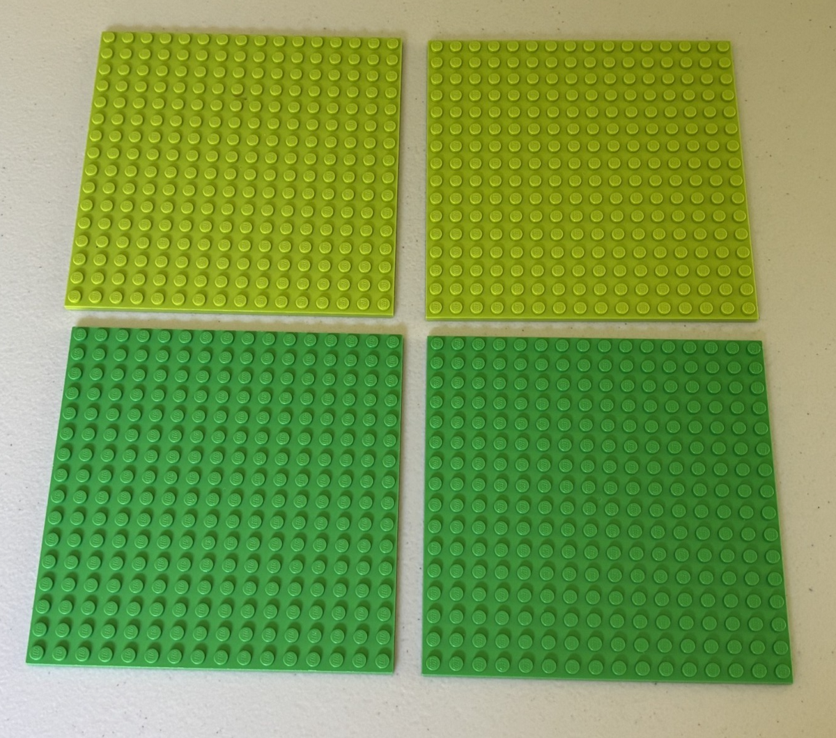 SHIPS FREE!! LEGO 91405 Lot of 4 Base Plate Base Plates Board 16x16 Green Shades