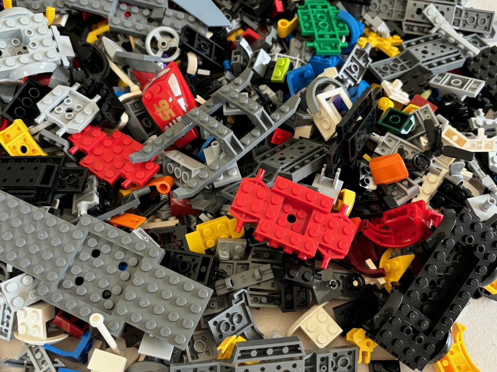 SHIPS FREE! Lego Bulk 200 Lot Vehicle Car Parts Engine Mudguards Wheel Holders +