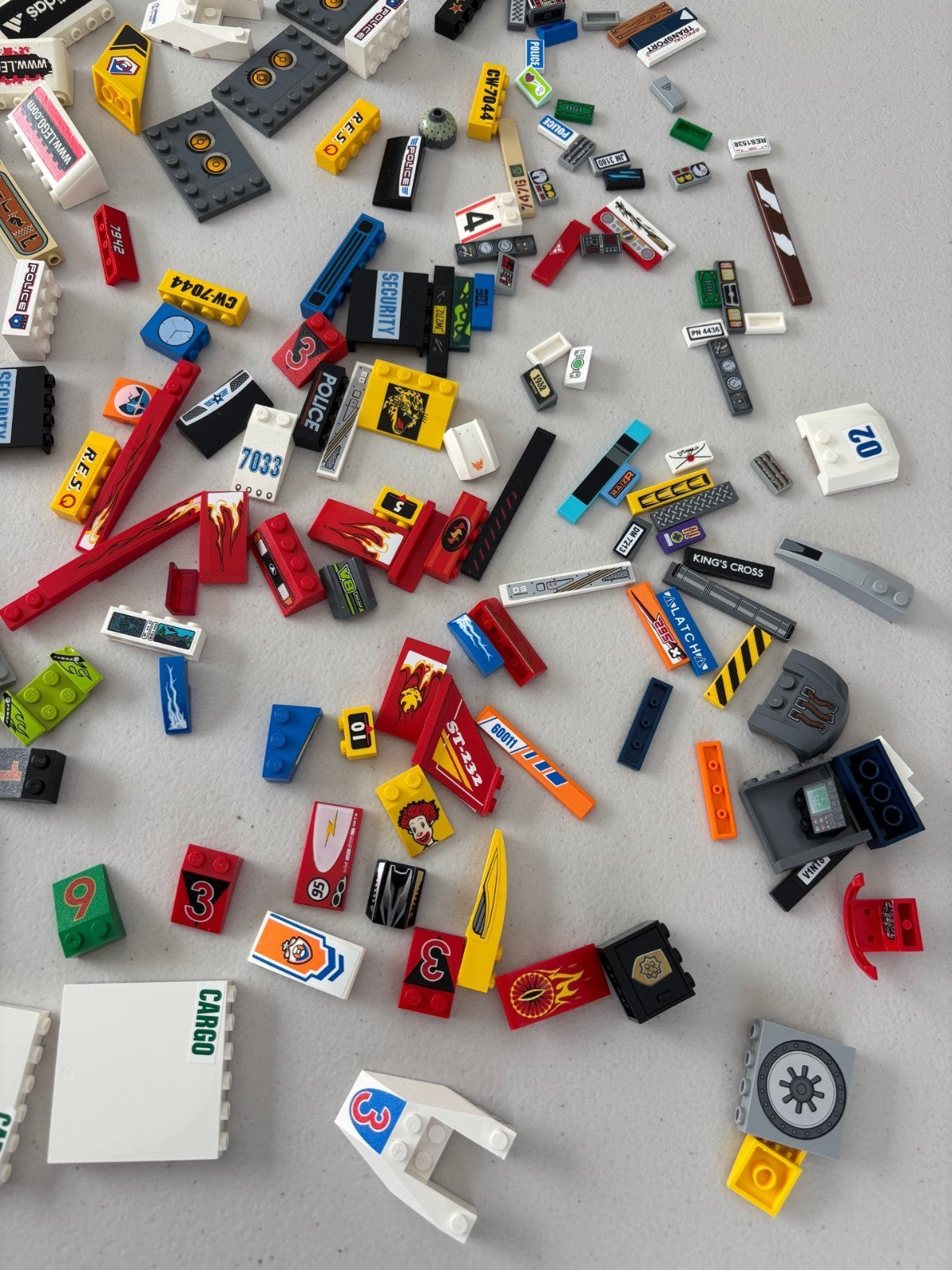 LEGO HUGE LOT of 200 Decorated Stickers Sticker Printed BRICK TILES etc (Lot 13)