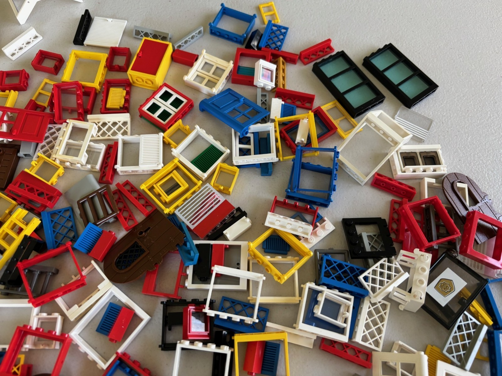 LEGO VINTAGE Windows Doors Fences Shutters Pirate 1 lb Lot as Pictured (Lot 1)
