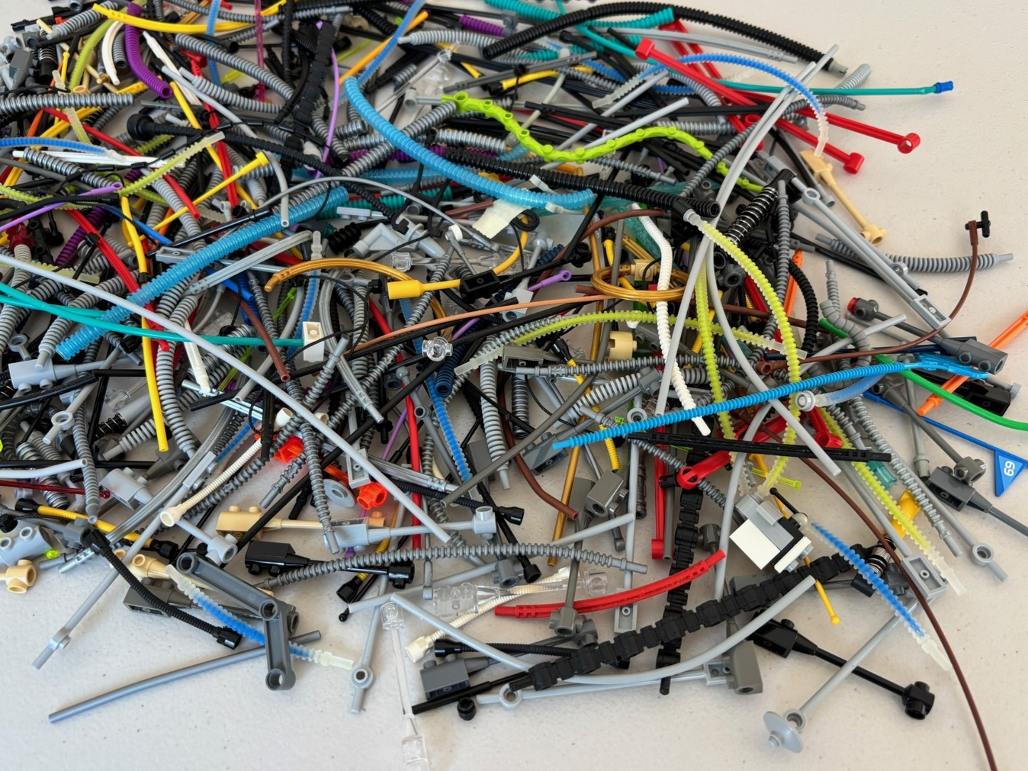 LEGO LOT OF 50 RANDOM PARTS Ribbed Hoses Flexible Tubes Rigid Bionicle & More
