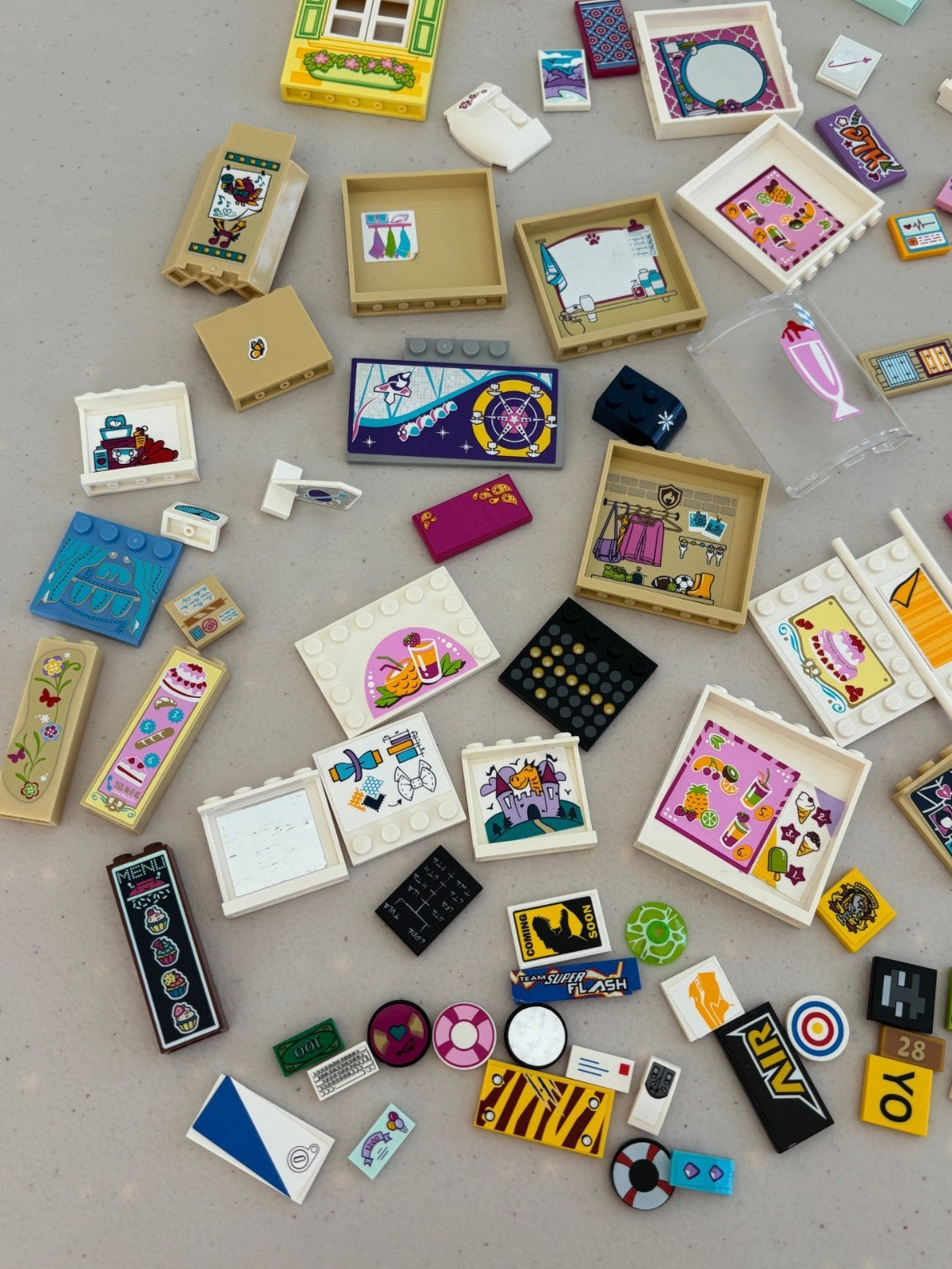 LEGO HUGE LOT of 150 Decorated Stickers Sticker Printed BRICK TILES (Lot 7)