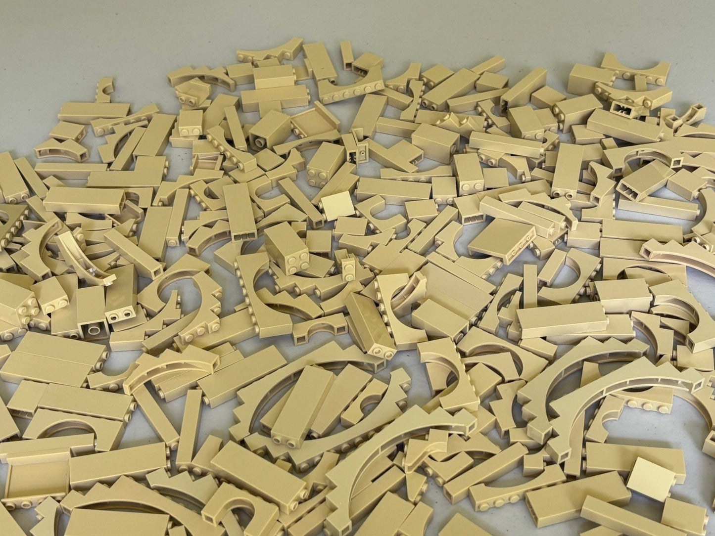 LEGO Lot of 50 TAN Castle Random Mix Arches Wall Panels Bricks Pillars