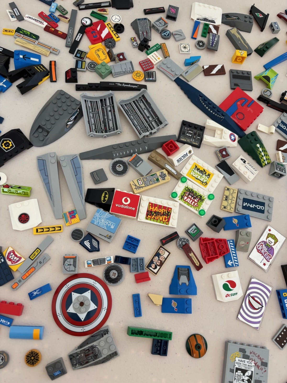 LEGO HUGE LOT of 200 Decorated Stickers Sticker Printed BRICK TILES etc (Lot 11)