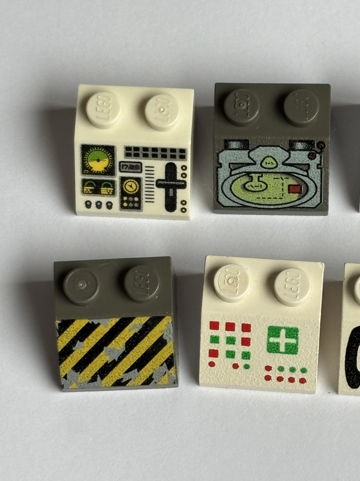 LEGO Lot of 12 Sloped Bricks printed pattern Control Panel Space Computer Reg (2