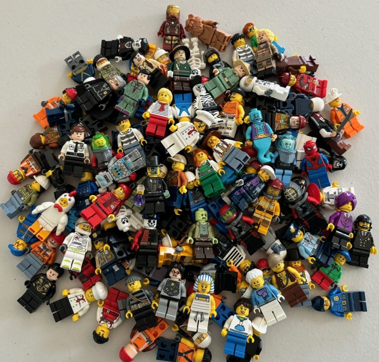 LEGO MINIFIGURE Bulk Surprise Random Lot of 10 MINIFIGURES GREAT!!