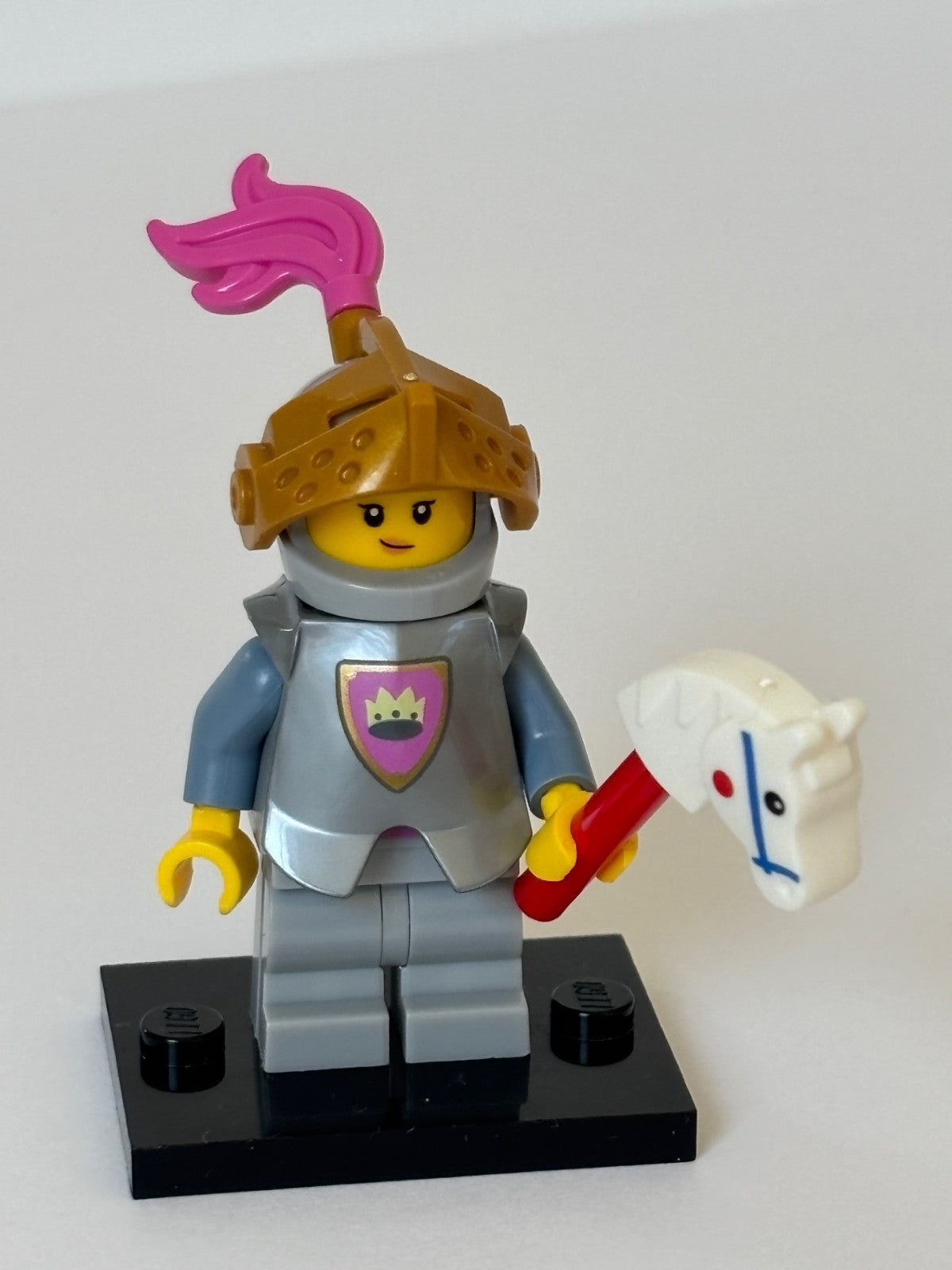 LEGO CMF Series 23 Knight of the Yellow Castle