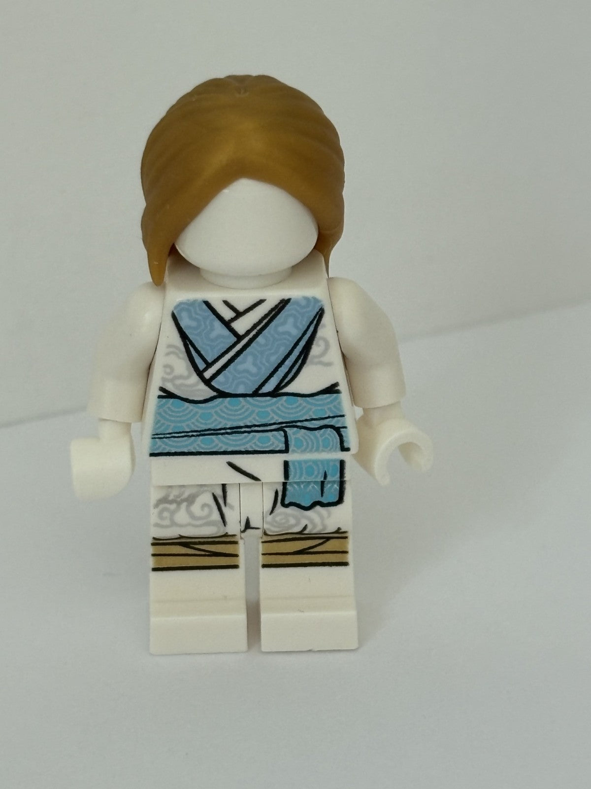 LEGO NINJAGO Master of the Mountain Princess Vania of Shintaro *Missing Head*