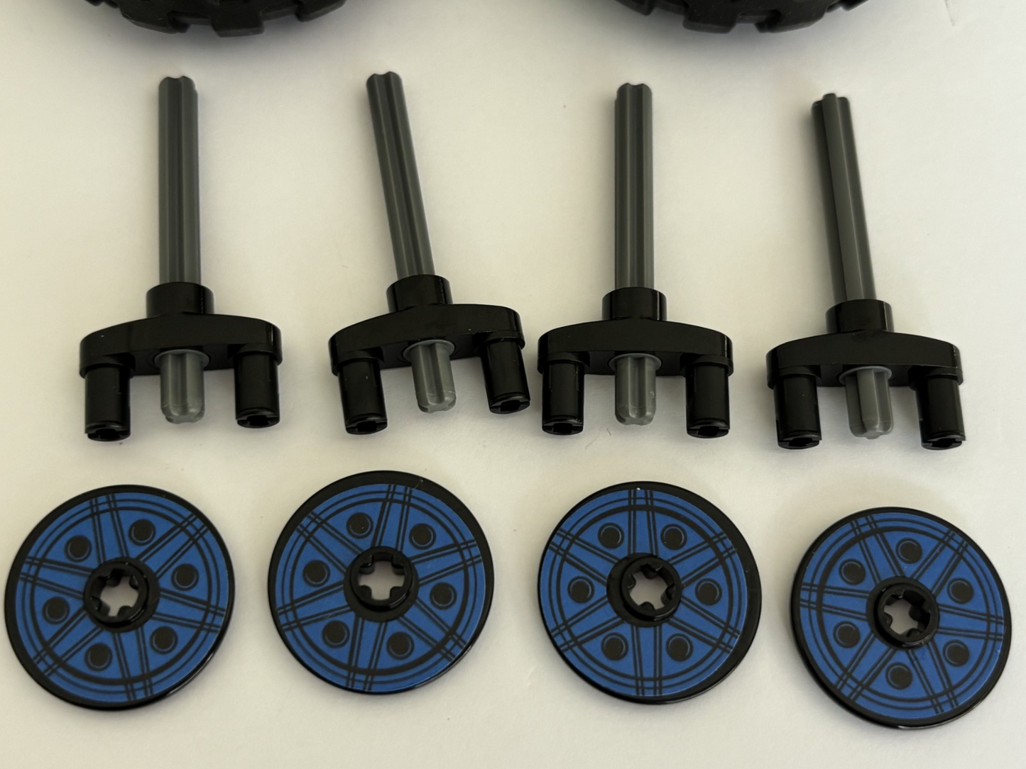LEGO LOT 4 BLACK TIRES WHEELS 56X26 BALLOON YELLOW RIMS 56145 / 55976 & 4 Disks