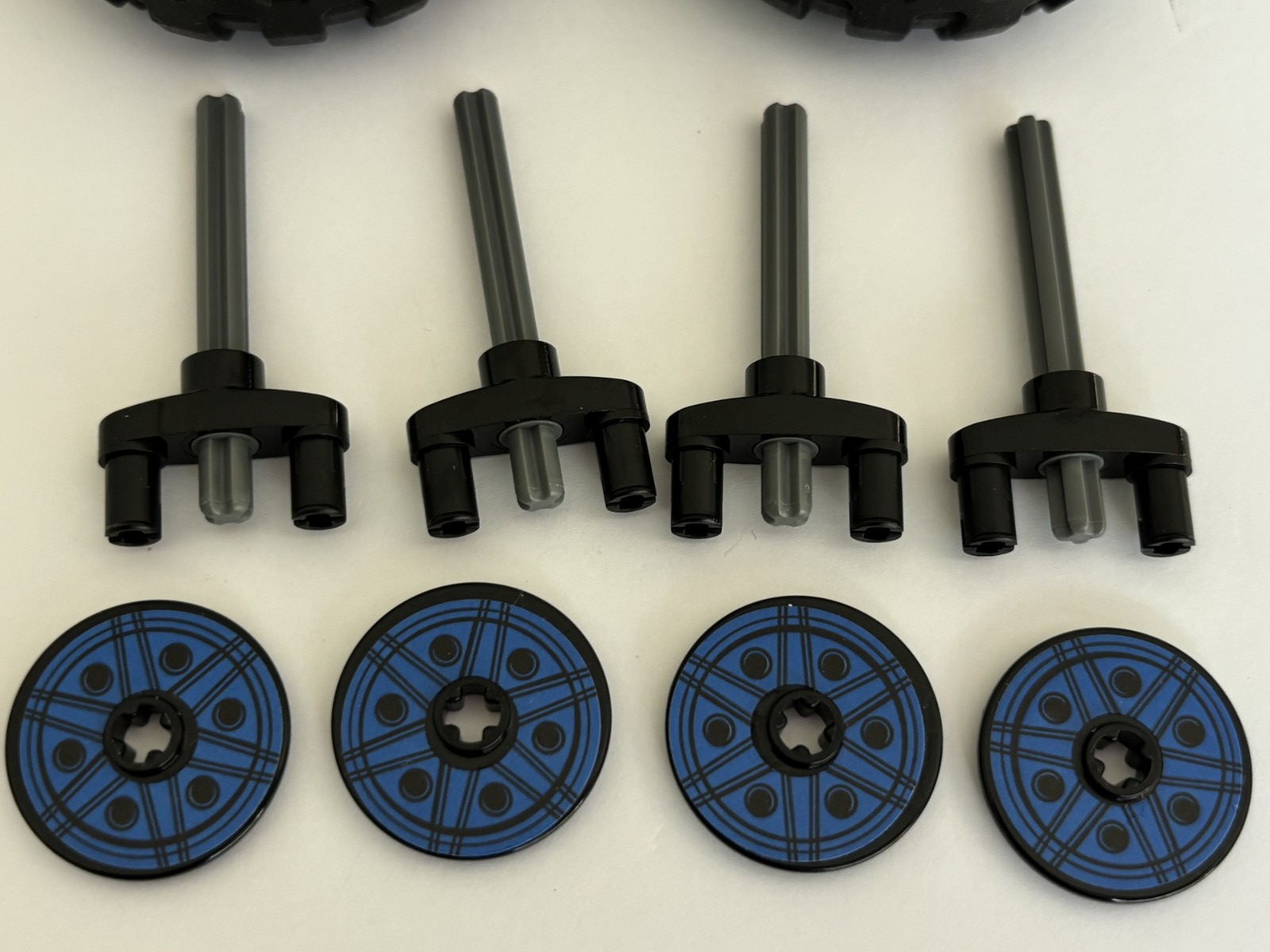 LEGO LOT 4 BLACK TIRES WHEELS 56X26 BALLOON YELLOW RIMS 56145 / 55976 & 4 Disks