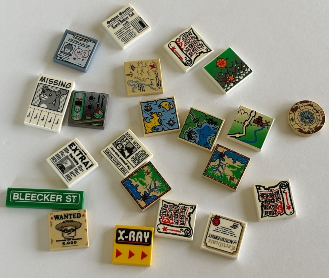 LEGO PRINTED TILE TREASURE MAP NEWSPAPER  Various Lot of 21 PARTS 3068