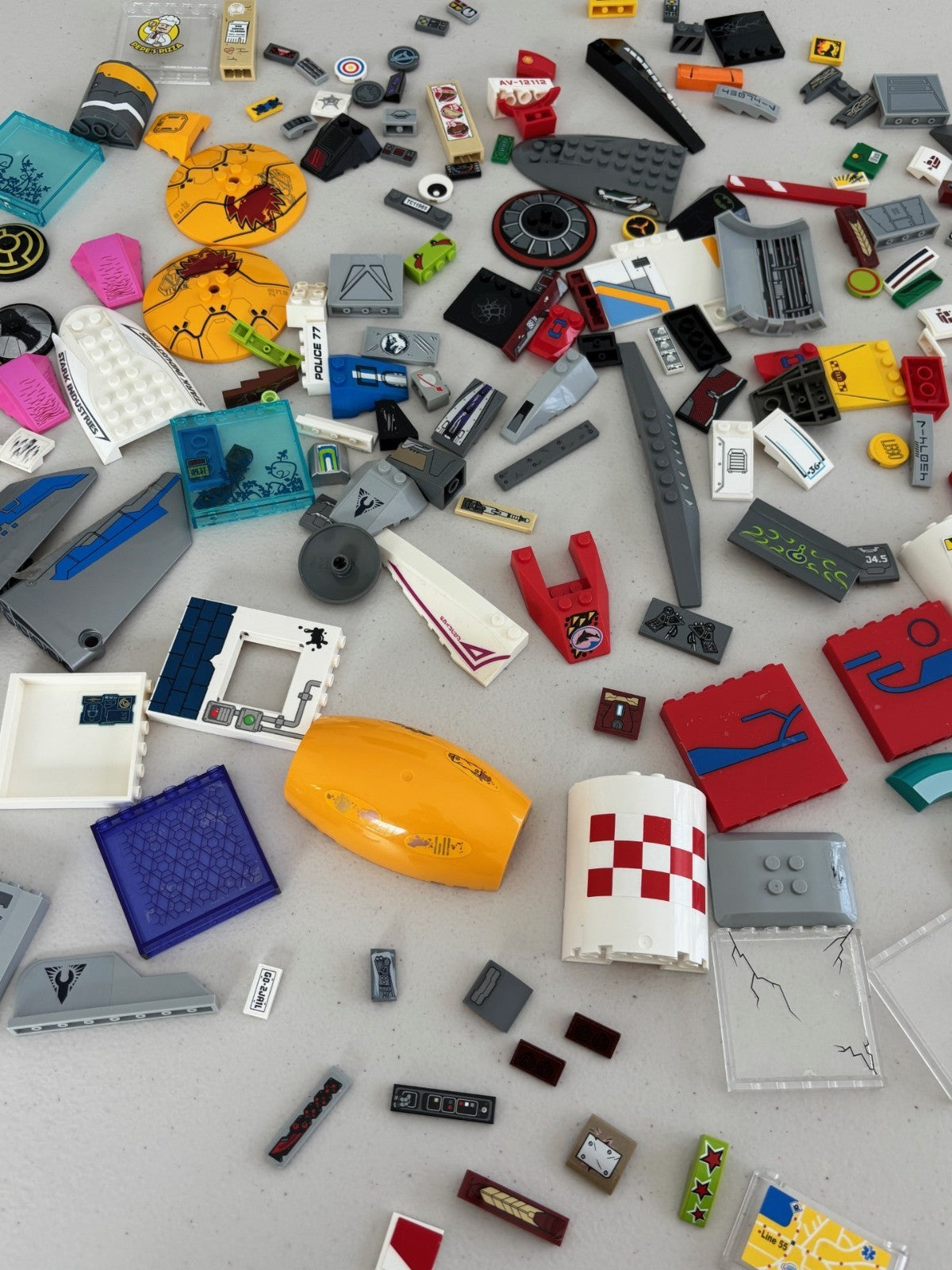 LEGO HUGE LOT of 185 Decorated Stickers Sticker Printed BRICK TILES etc (Lot 12)
