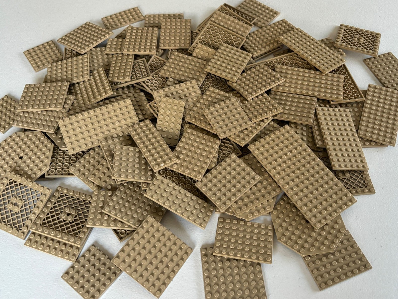 SHIPS FREE!! Lot of 20 LEGO Dark Tan Random Size Baseplates Plate 6x6 4X8 6X16 +