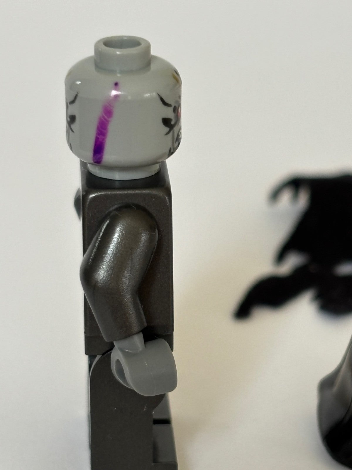 LEGO Super Heroes Corvus Glaive Minifigure 76103 sh0511 (Ink Marks on Head)