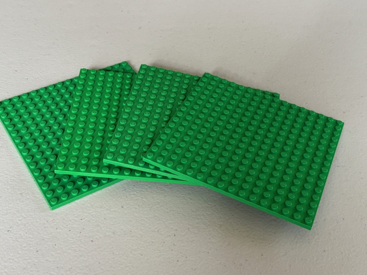 SHIPS FREE!! LEGO 91405 Lot of 4 Base Plate Base Plates Board 16x16 Bright Green