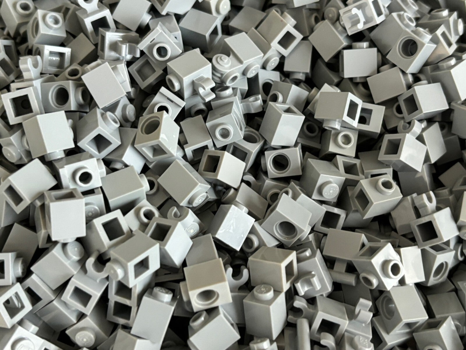 SHIPS FREE! LEGO HUGE LOT 200 LIGHT BLUISH GRAY 1x1 Brick Mixed type 1x1 Bricks