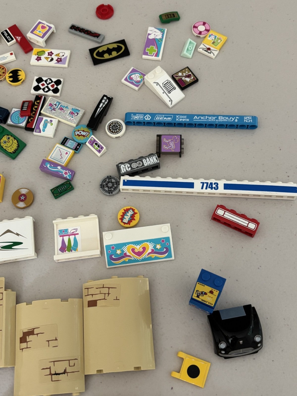 LEGO LOT of 95 Decorated Stickers Printed TILES Castle Sponge Bob etc (Lot 26)