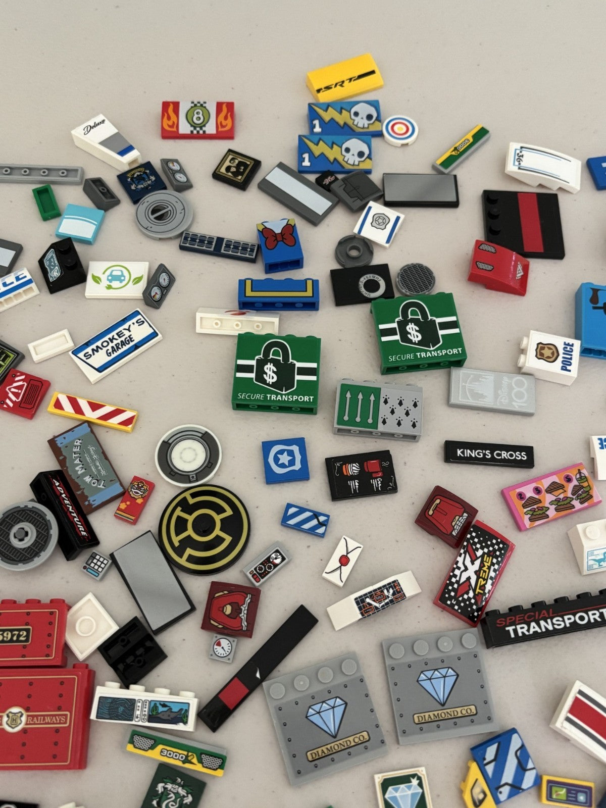 LEGO HUGE LOT of 190 Decorated Stickers Printed BRICK TILES etc (Lot 25)