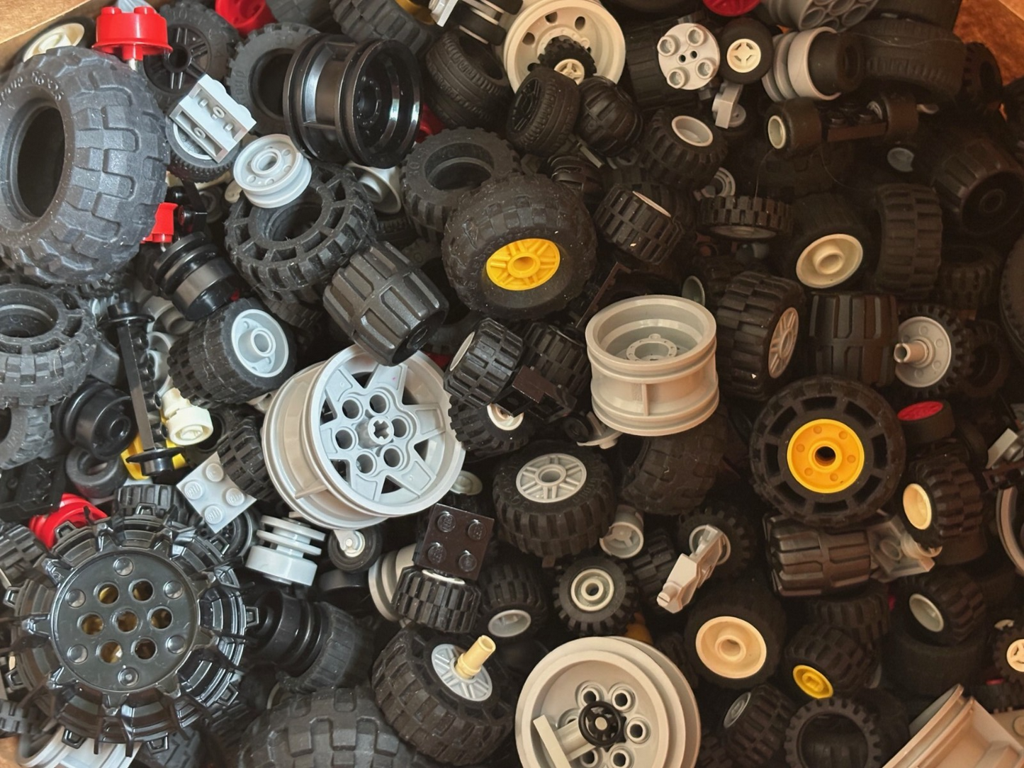 LEGO HUGE LOT  2 lb !! Pounds of WHEELS TIRES etc Tire Wheel Axle