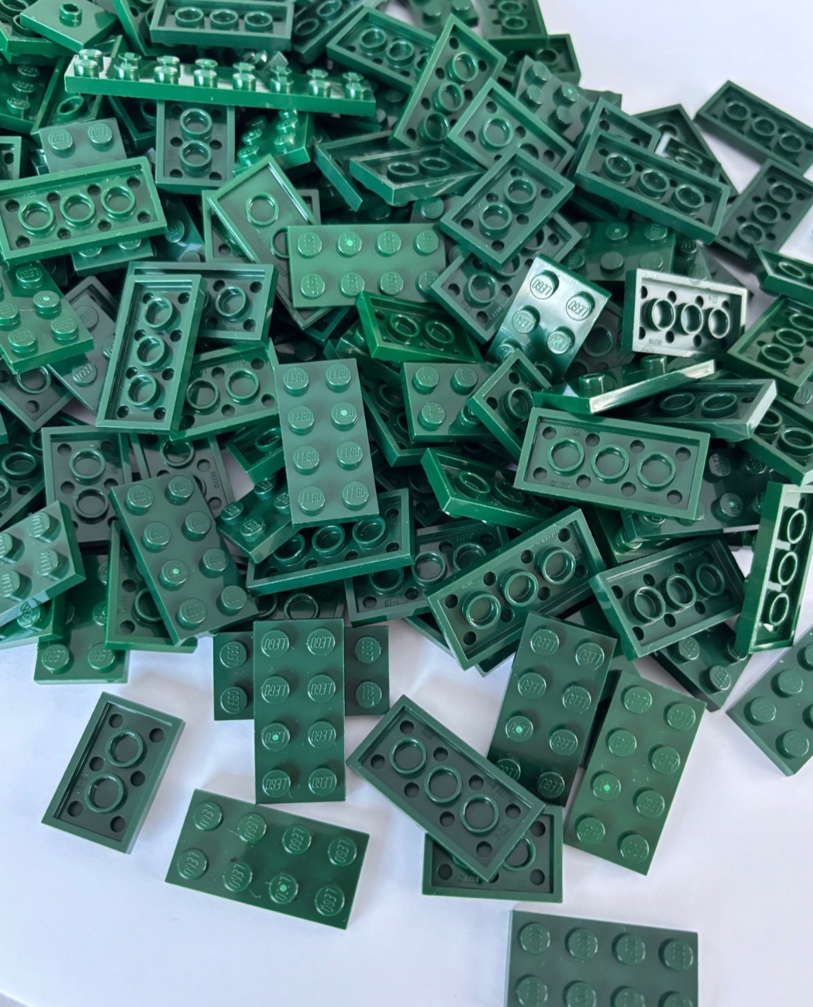 SHIPS FREE!! LEGO LOT OF 50 DARK GREEN FLAT PLATE 2X2 2X3 2X4 3020 3021