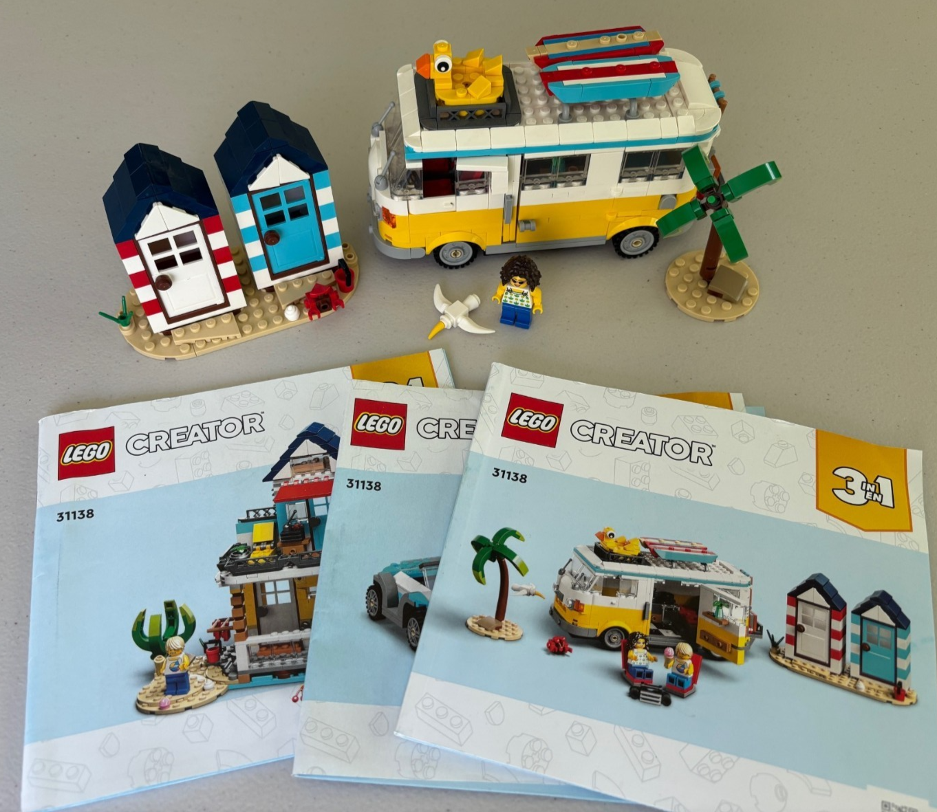 LEGO 31138 Creator 3-in-1 Beach Camper Van incomplete 