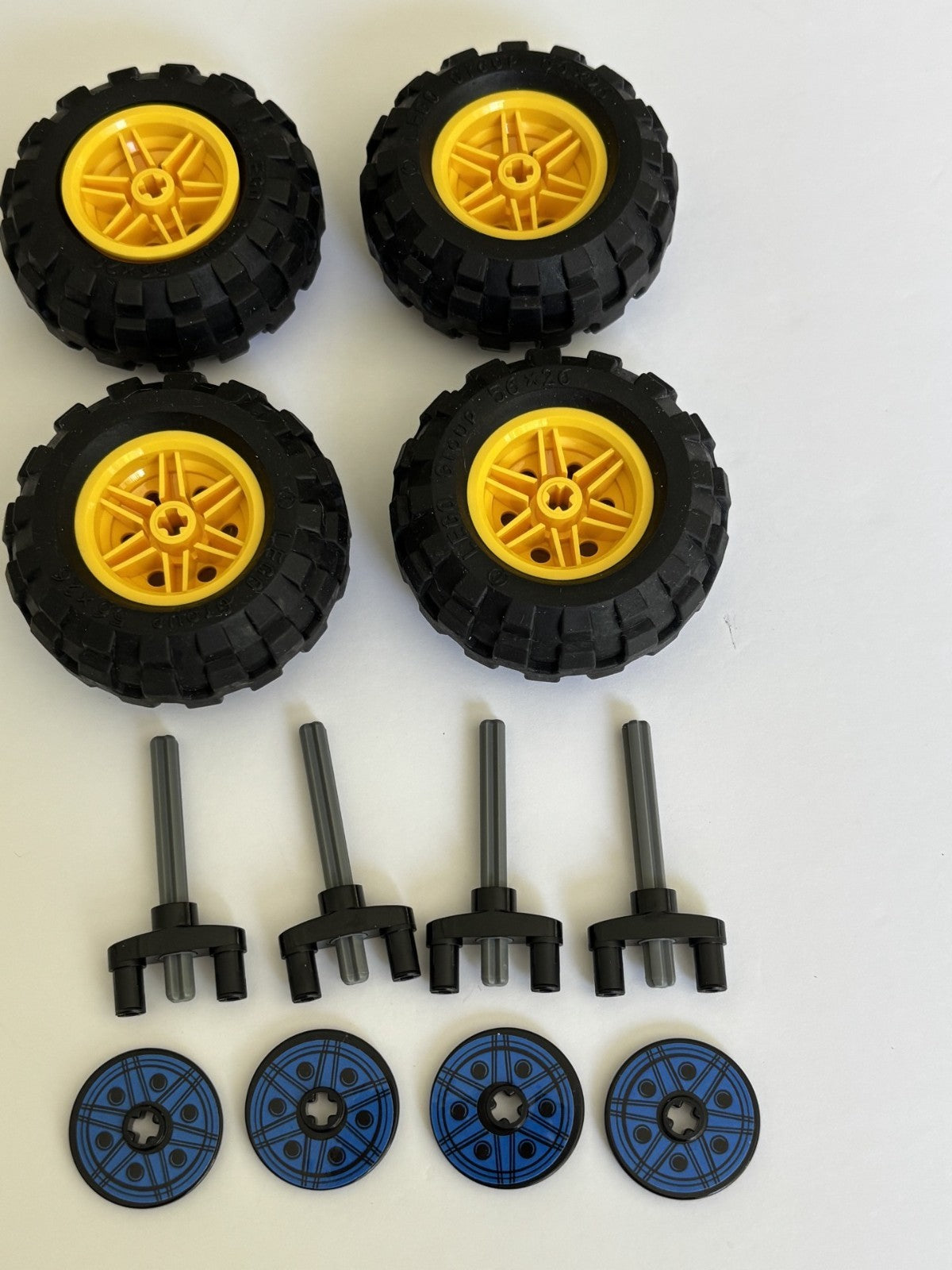 LEGO LOT 4 BLACK TIRES WHEELS 56X26 BALLOON YELLOW RIMS 56145 / 55976 & 4 Disks