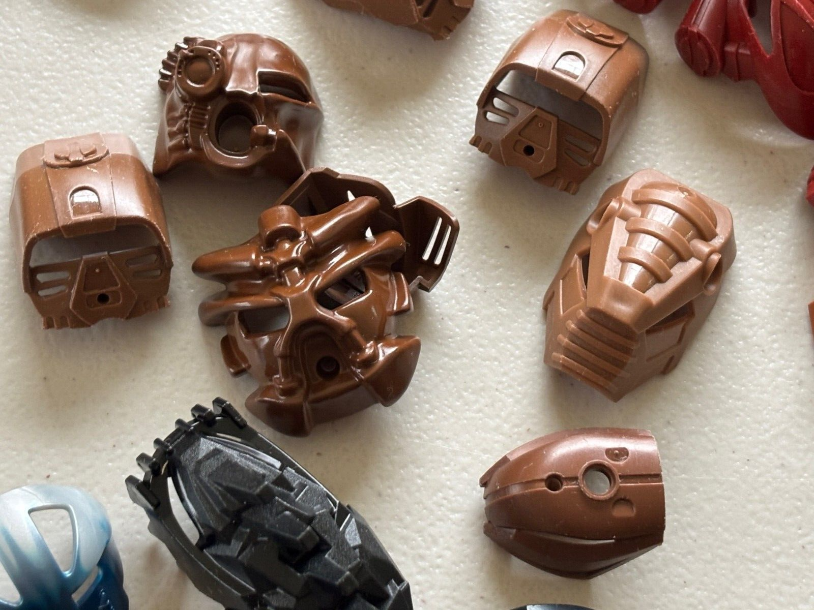 SHIPS FREE!! LEGO Bionicle Mask Lot of 5 RANDOM SURPRISE LOT of 5 MASKS