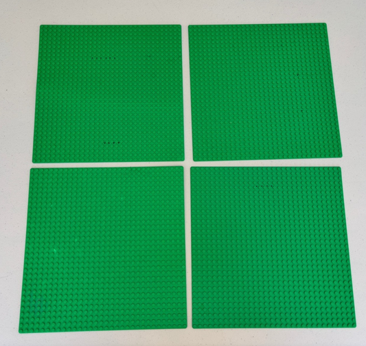 LEGO Lot of 4 3811 Bright Green Base Plate Baseplate 32x32 10" x 10 " inch