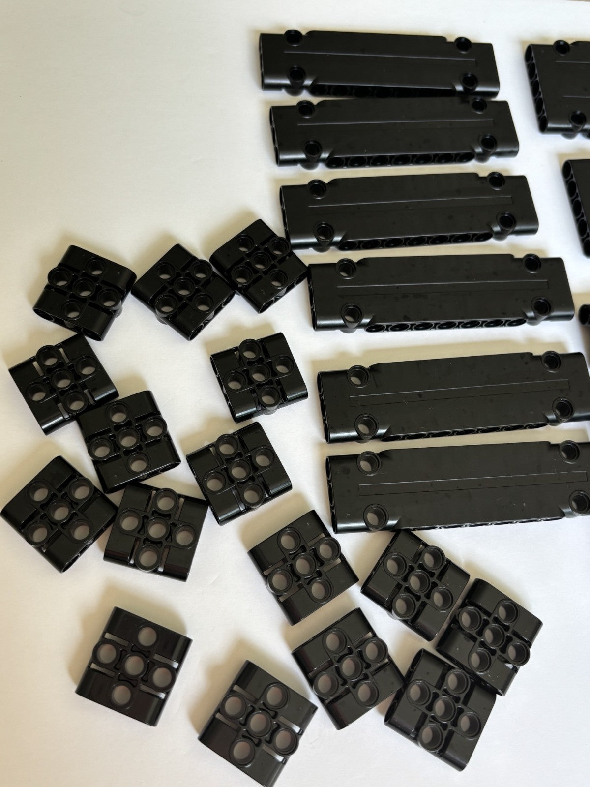LEGO Technic Lot of 37 Technic Panel Plate & More 11954 24119 15458 64782  (B)