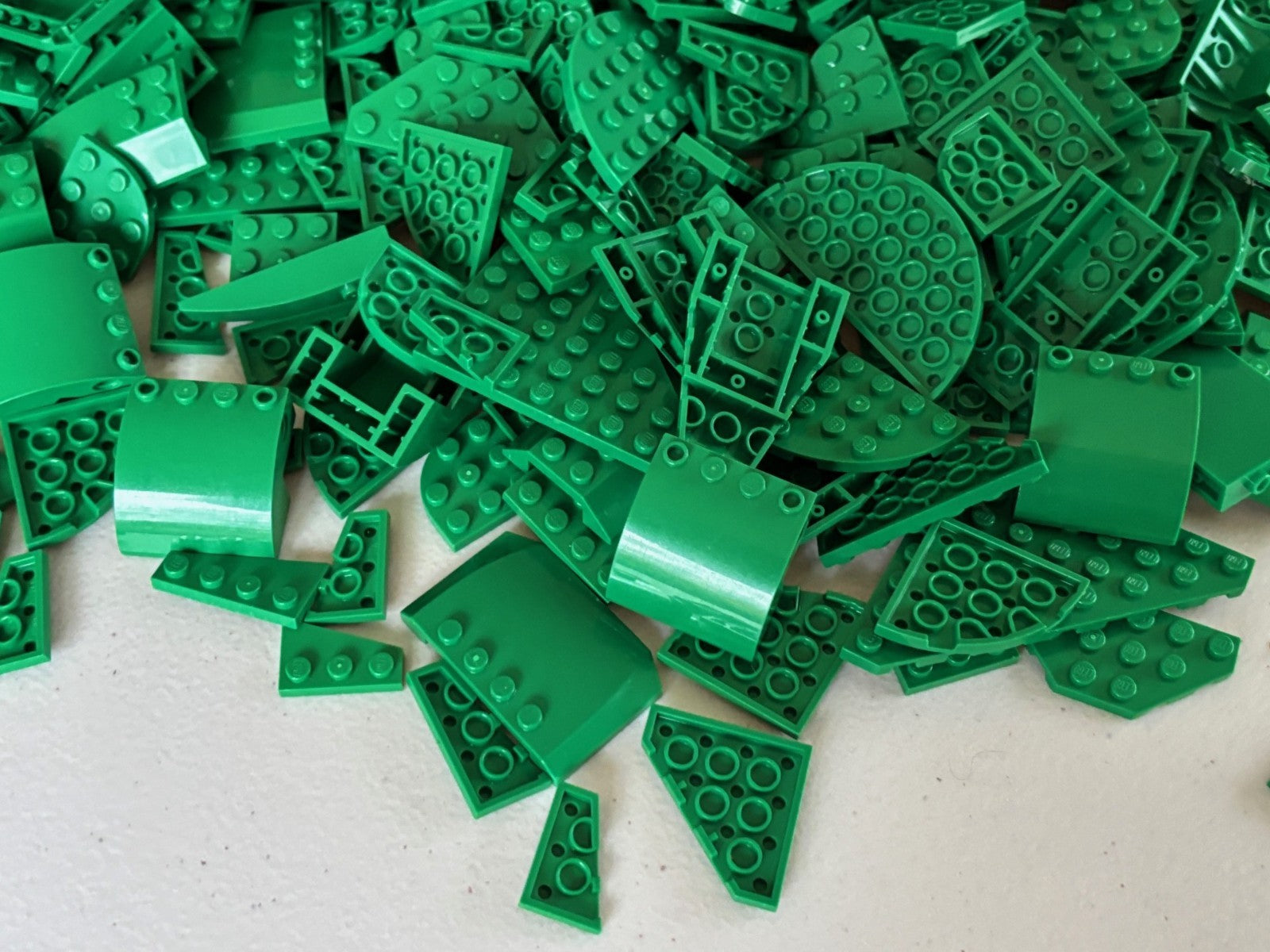 SHIPS FREE!! LEGO LOT 100 GREEN WEDGE WING CORNER PLATES etc STAR WARS