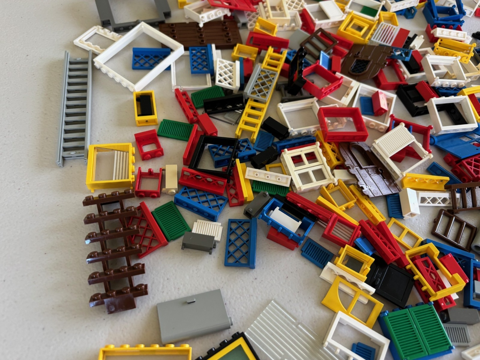 LEGO VINTAGE Windows Doors Fences Shutters Pirate 1 lb Lot as Pictured (Lot 1)