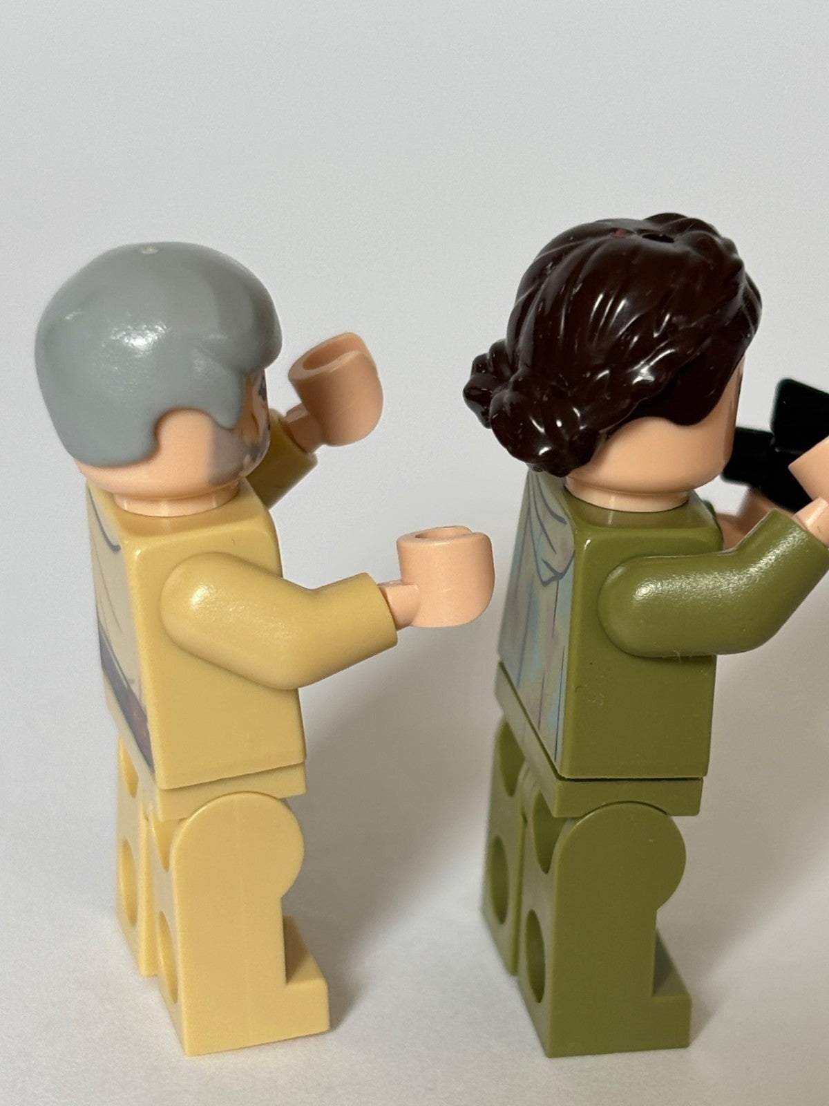 LEGO Star Wars  Minifigure Lot of 2 Princess Leia Endor & Old Obi Wan sw1084