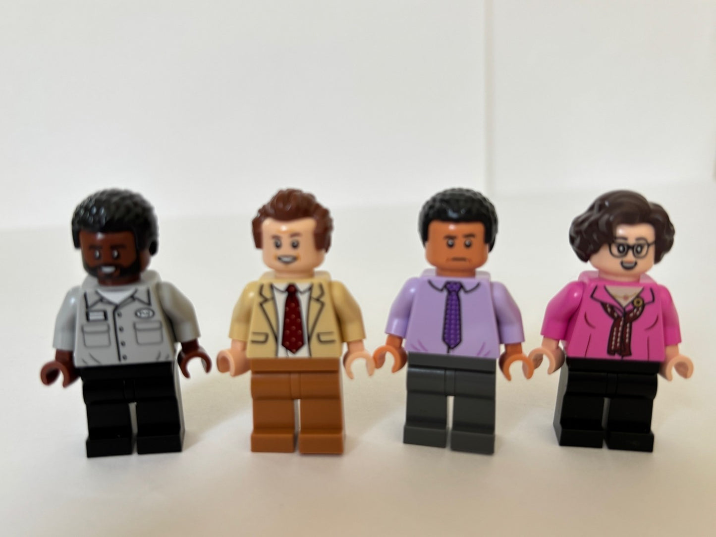 LEGO Lot of 4 21336 Ideas Minifigures From The Office Darryl Toby Oscar Phyllis