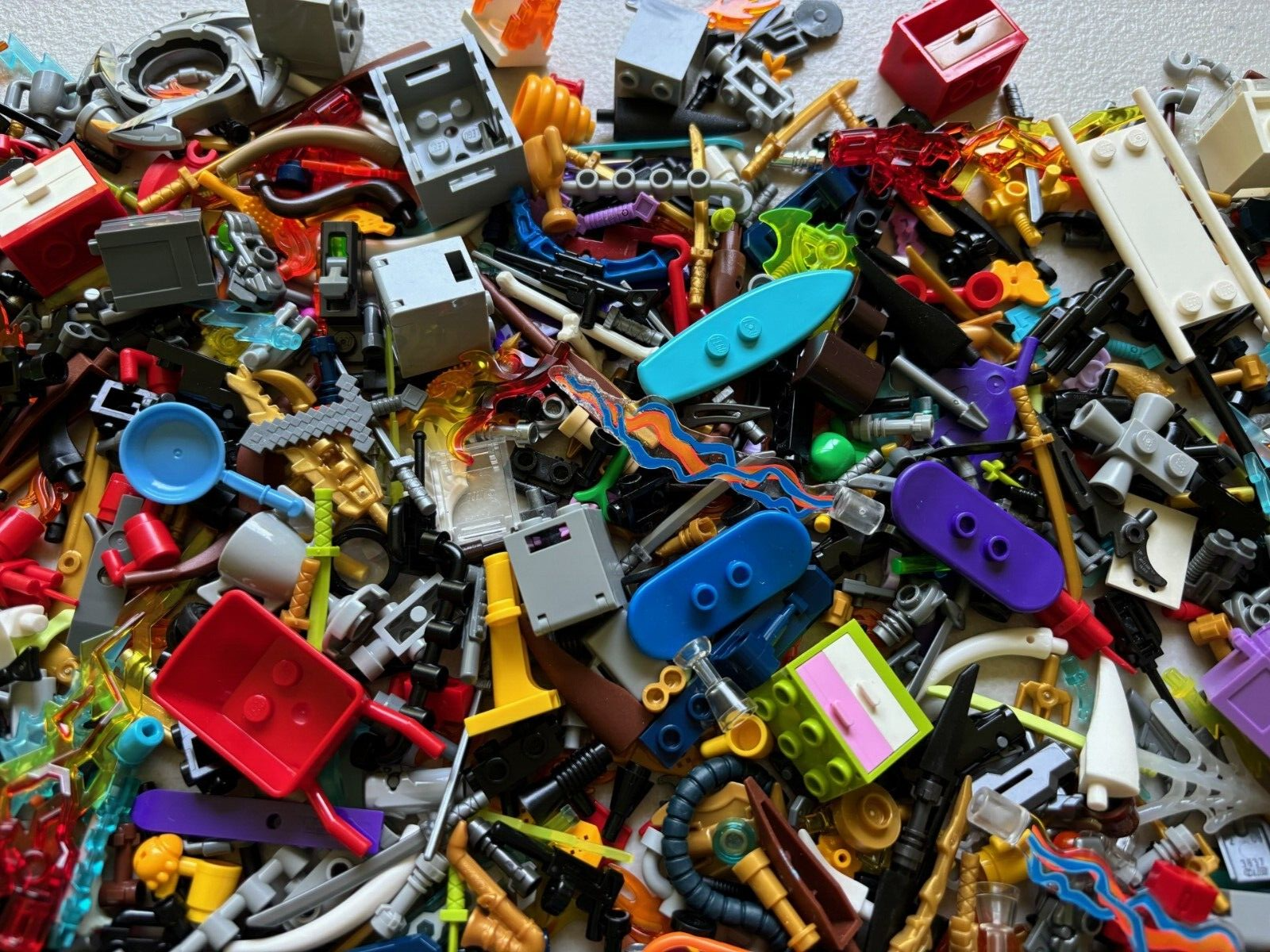 LEGO Minifigure Accessories Lot of 125 + Random Tools Weapons, Food, Guns, Wands