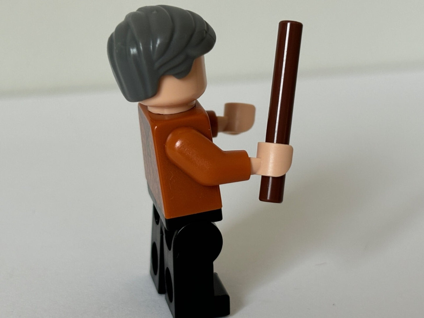 LEGO Harry Potter Horace Slughorn Minifigure Reddish Brown Vest 75969 hp230