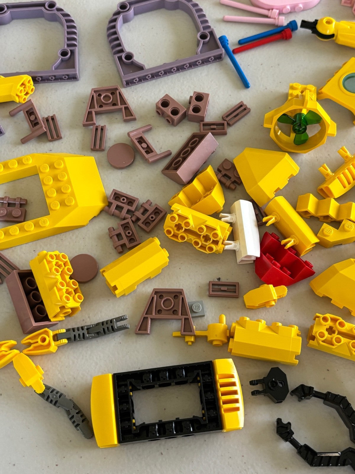 LEGO Vintage Parts Lot of 80 from Aquanauts Aquazone and other Vintage sets (#B)