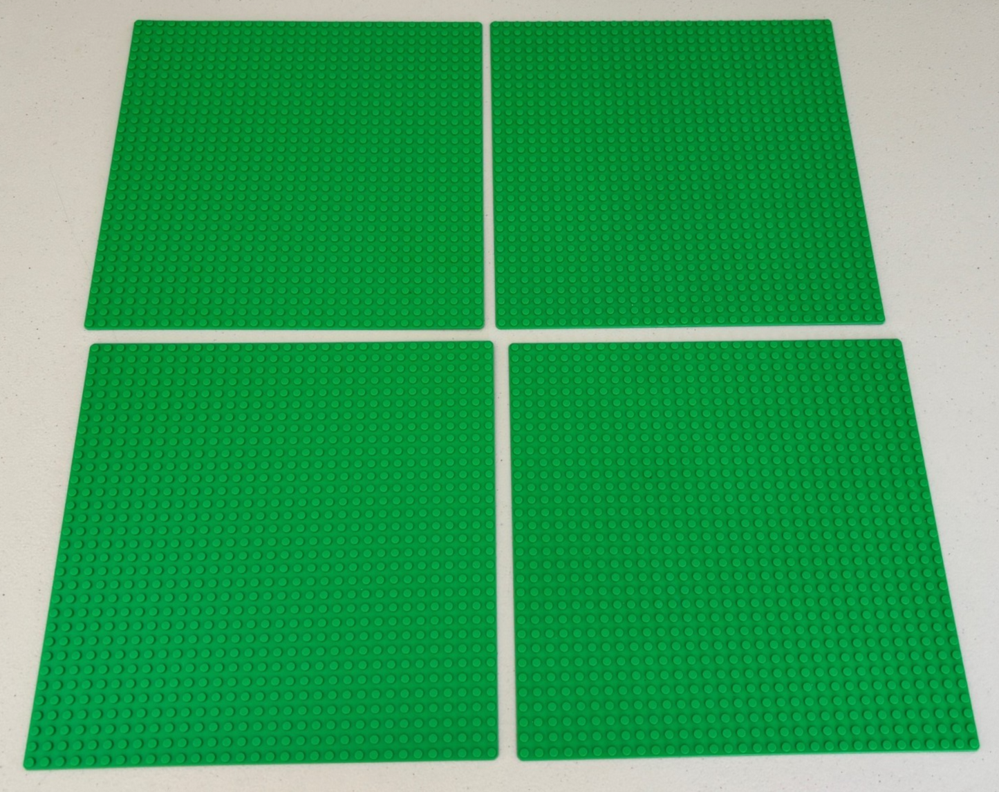 LEGO Lot of 4 3811 Bright Green Base Plate Baseplate 32x32 10" x 10 " inch GREAT