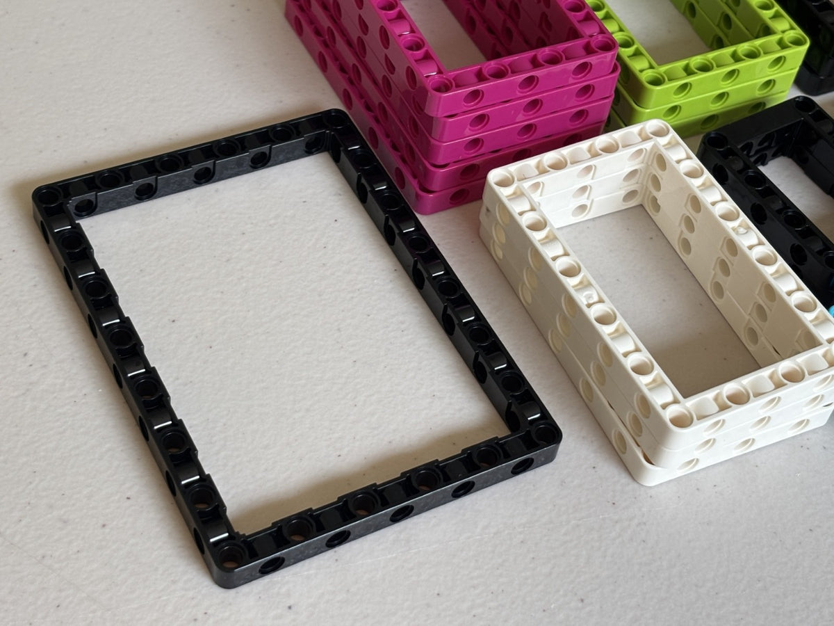 LEGO Technic Lot of 24 Parts Liftarm Frame 7x11 Open Center 39794, 64179, 39790