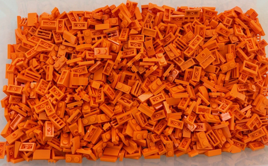 SHIPS FREE!! LEGO Lot of 100 ORANGE 1x2 Plate Tile Grill Handle Parts Mix
