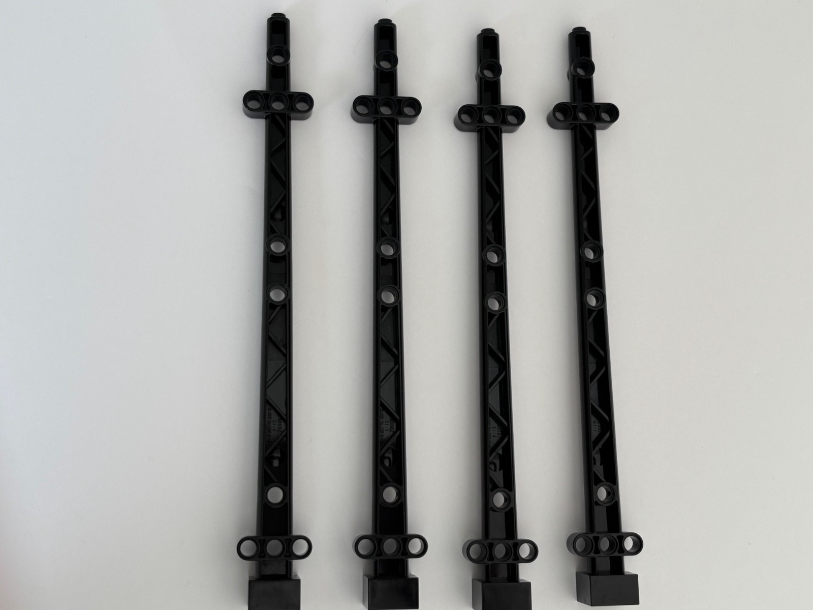 LEGO 4 Pirate Ship Black Boat Mast 48002 2x2x20 48002 4184 71042 7048 4195 6243